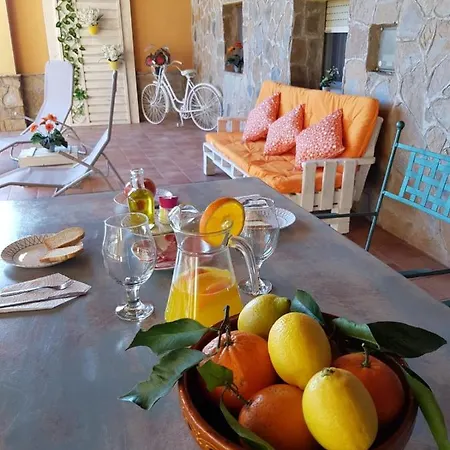 Les Merces Holiday home